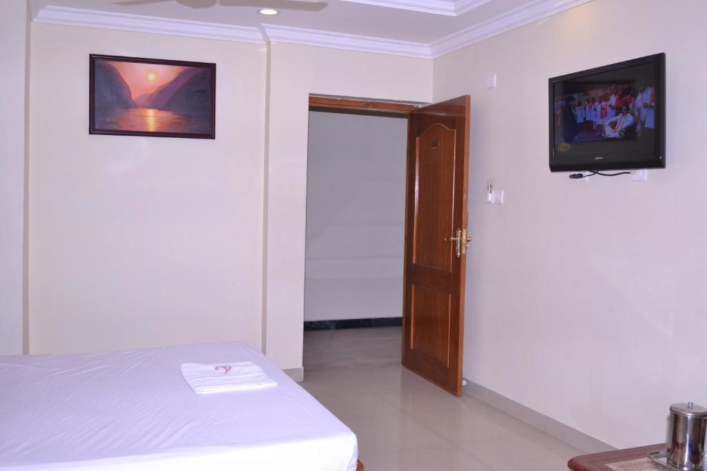 Hotel Susee Park Tiruchirappalli Exterior photo