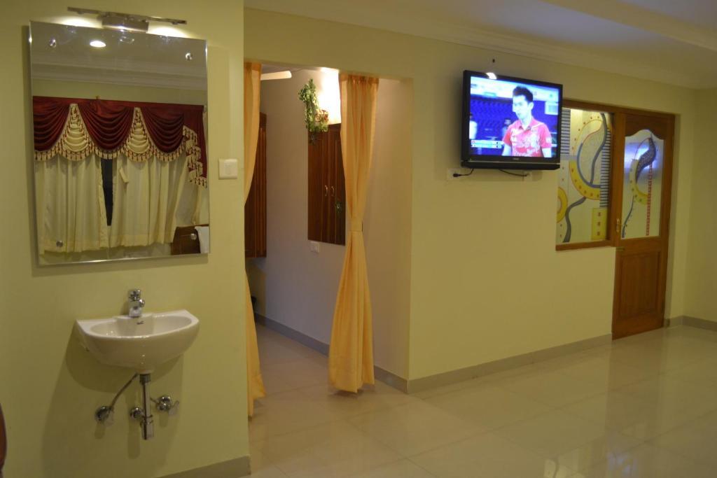 Hotel Susee Park Tiruchirappalli Exterior photo