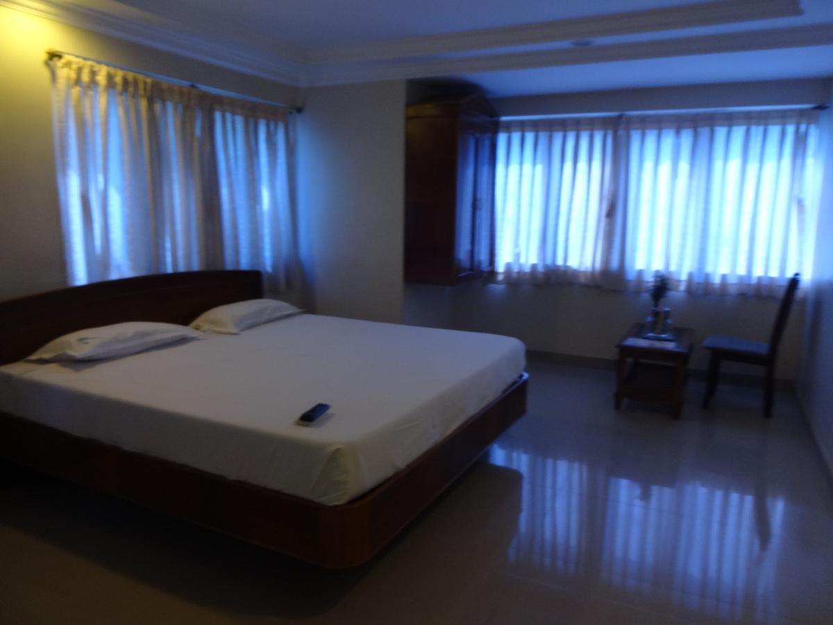 Hotel Susee Park Tiruchirappalli Exterior photo